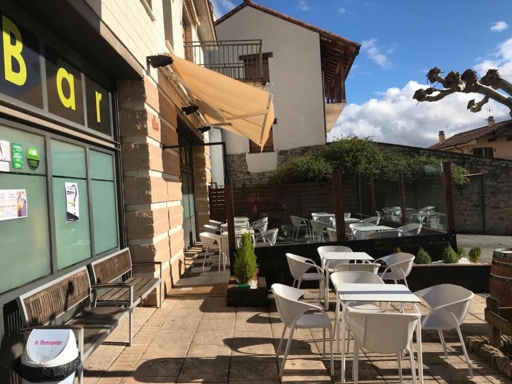 Hostal Ardoi Zizur Mayor Exterior foto
