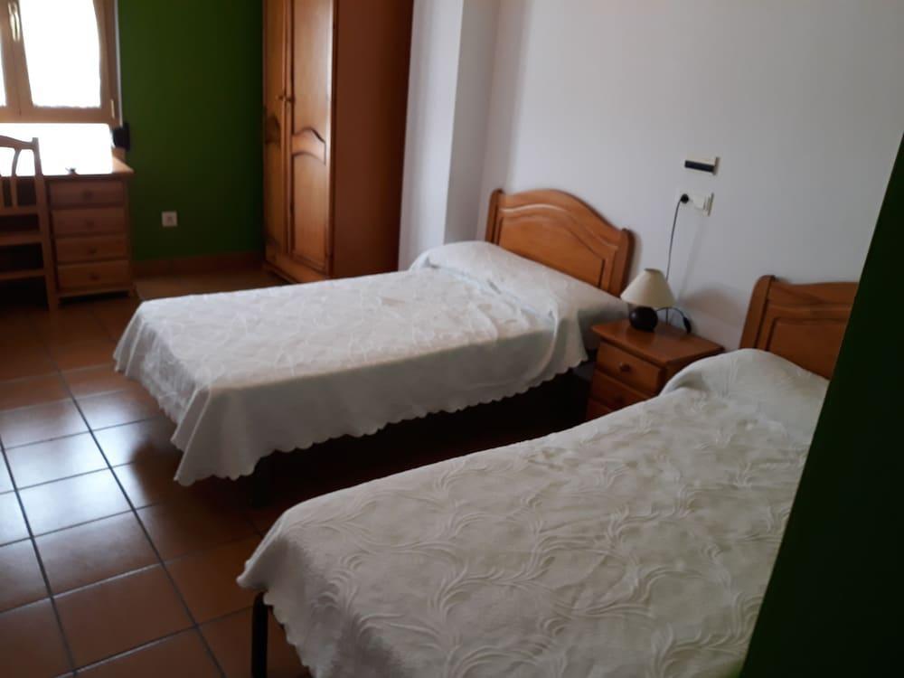 Hostal Ardoi Zizur Mayor Exterior foto